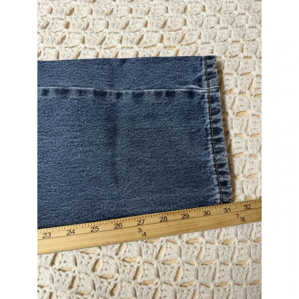 Levis please check